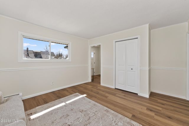 35 Knob Hill Road, Colonie, NY 12211