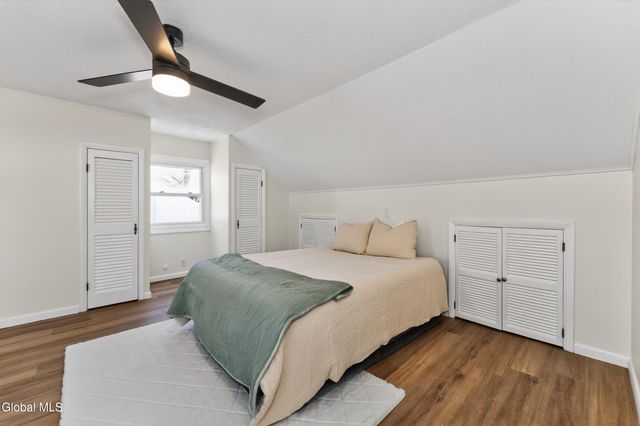 35 Knob Hill Road, Colonie, NY 12211