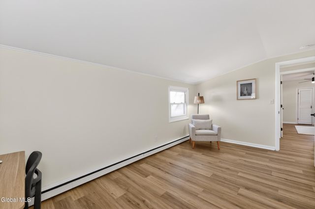 35 Knob Hill Road, Colonie, NY 12211