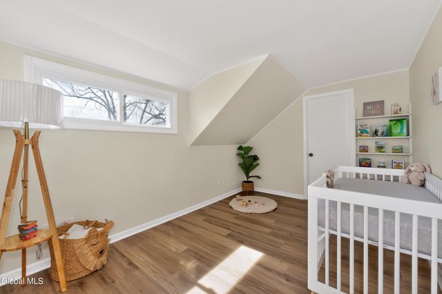 35 Knob Hill Road, Colonie, NY 12211