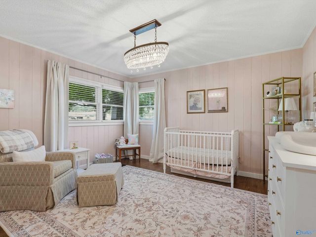 2210 Meadowbrook Road SE, Decatur, AL 35601