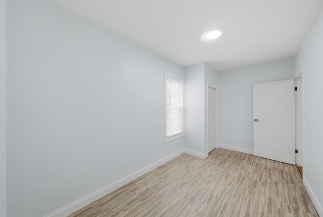 2433 W 46th Place, Chicago, IL 60632