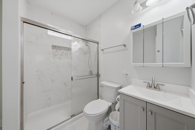2433 W 46th Place, Chicago, IL 60632
