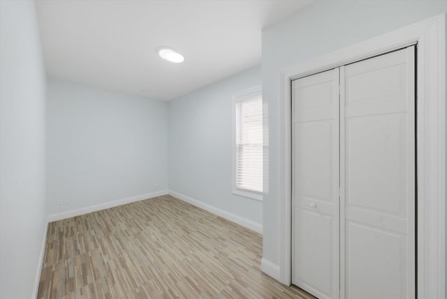 2433 W 46th Place, Chicago, IL 60632