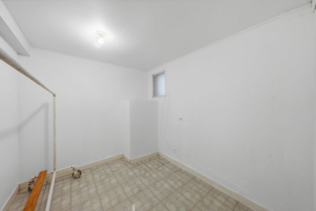 2433 W 46th Place, Chicago, IL 60632