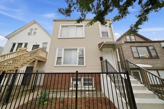 2433 W 46th Place, Chicago, IL 60632
