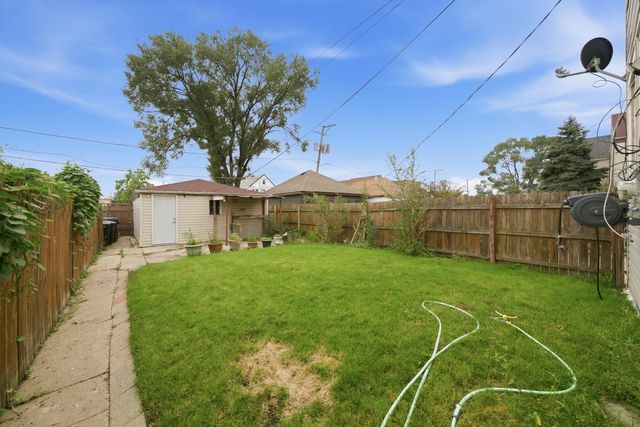 2433 W 46th Place, Chicago, IL 60632