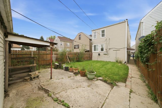 2433 W 46th Place, Chicago, IL 60632
