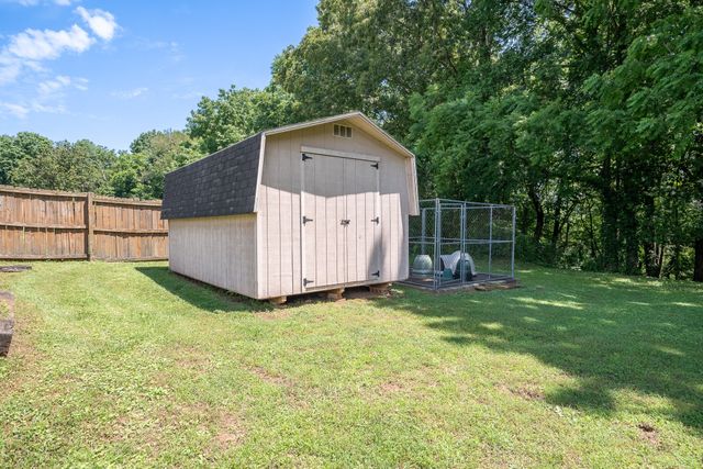 586 Highway 64, W, Lawrenceburg, TN 38464
