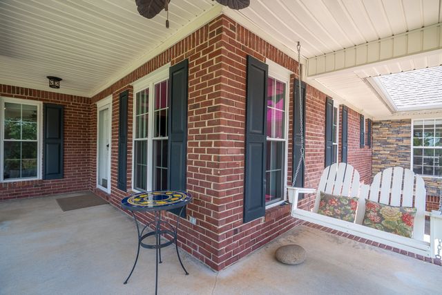 586 Highway 64, W, Lawrenceburg, TN 38464