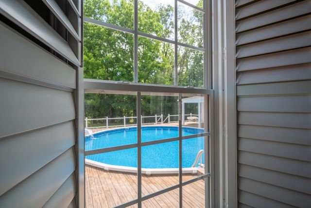 586 Highway 64, W, Lawrenceburg, TN 38464