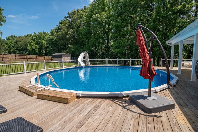 586 Highway 64, W, Lawrenceburg, TN 38464