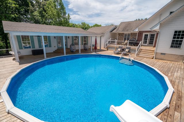 586 Highway 64, W, Lawrenceburg, TN 38464