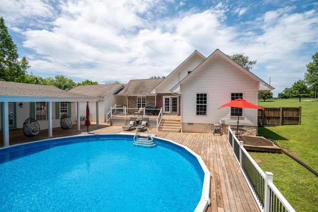 586 Highway 64, W, Lawrenceburg, TN 38464