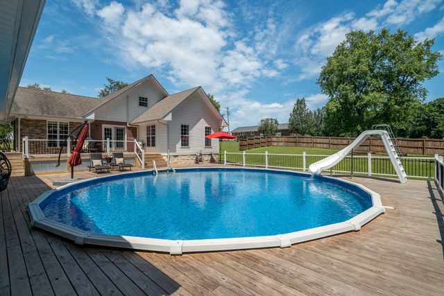 586 Highway 64, W, Lawrenceburg, TN 38464