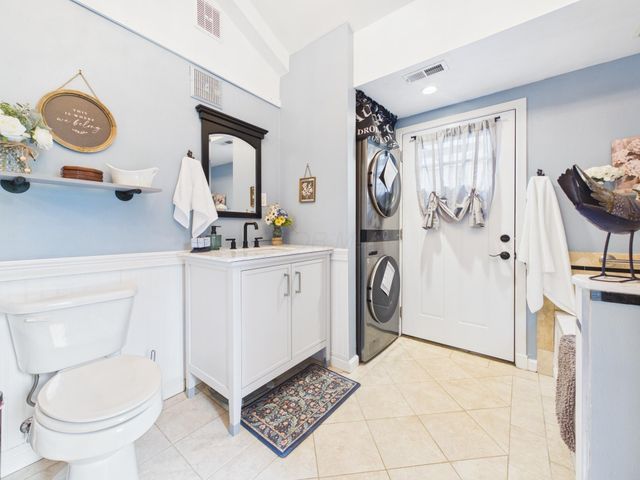 2542 Hoover Court, Grove City, OH 43123