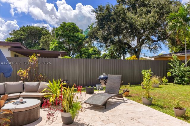 6353 SW 29th St 0, Miami, FL 33155