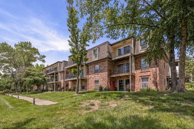 2710 ROLLINS RD A-1, Columbia, MO 65203