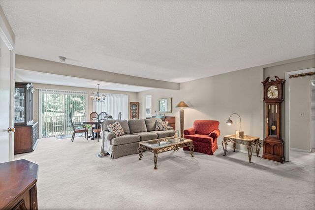 2710 ROLLINS RD A-1, Columbia, MO 65203