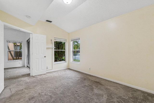 1007 Via Jardin, Palm Beach Gardens, FL 33418