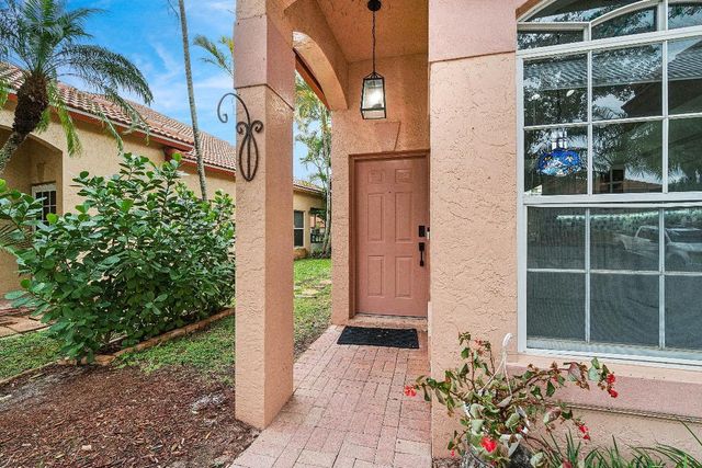 1007 Via Jardin, Palm Beach Gardens, FL 33418