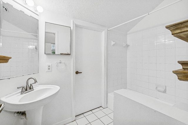 1007 Via Jardin, Palm Beach Gardens, FL 33418