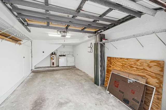 1007 Via Jardin, Palm Beach Gardens, FL 33418