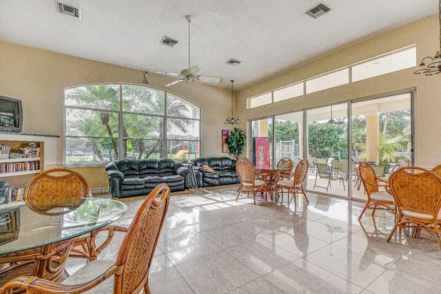 1007 Via Jardin, Palm Beach Gardens, FL 33418
