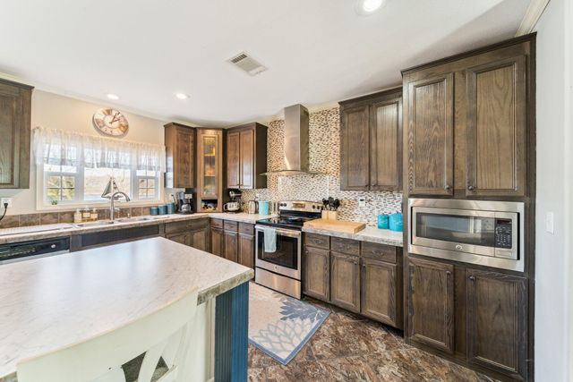 5523 County Road 366, Eucha, OK 74342