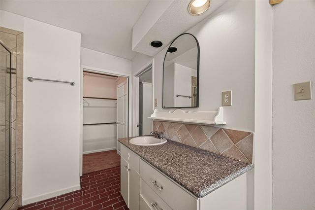 6710 Burning Tree Drive, Houston, TX 77036