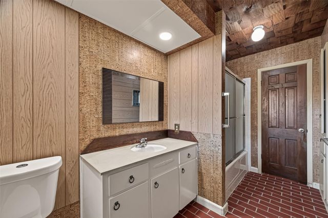 6710 Burning Tree Drive, Houston, TX 77036