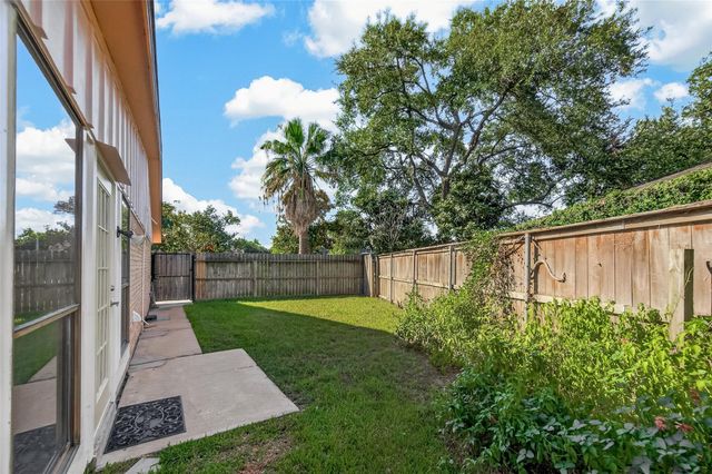 6710 Burning Tree Drive, Houston, TX 77036