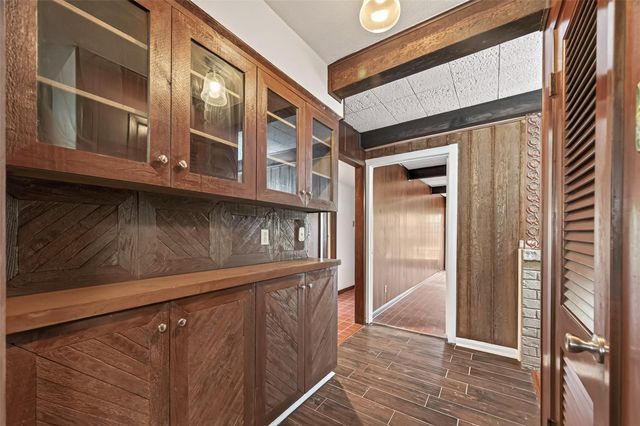 6710 Burning Tree Drive, Houston, TX 77036
