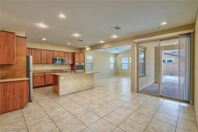 585 Our Heritage Street, Henderson, NV 89011