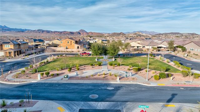 585 Our Heritage Street, Henderson, NV 89011