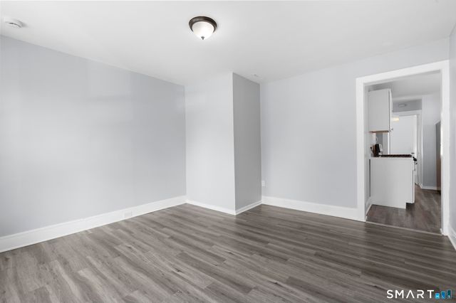 165 Starr Street 2nd Floor, New Haven, CT 06511