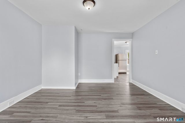165 Starr Street 2nd Floor, New Haven, CT 06511