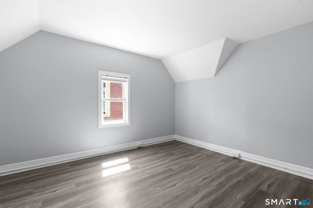 165 Starr Street 2nd Floor, New Haven, CT 06511