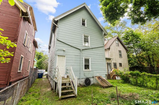 165 Starr Street 2nd Floor, New Haven, CT 06511