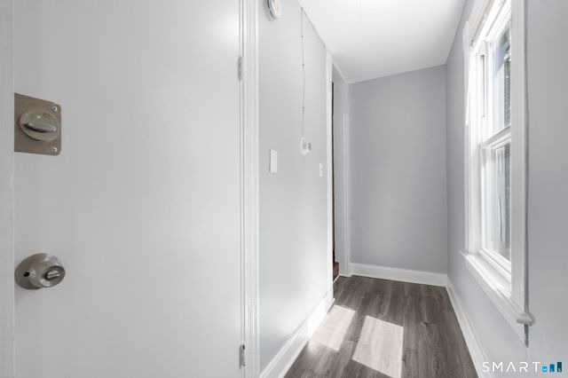 165 Starr Street 2nd Floor, New Haven, CT 06511