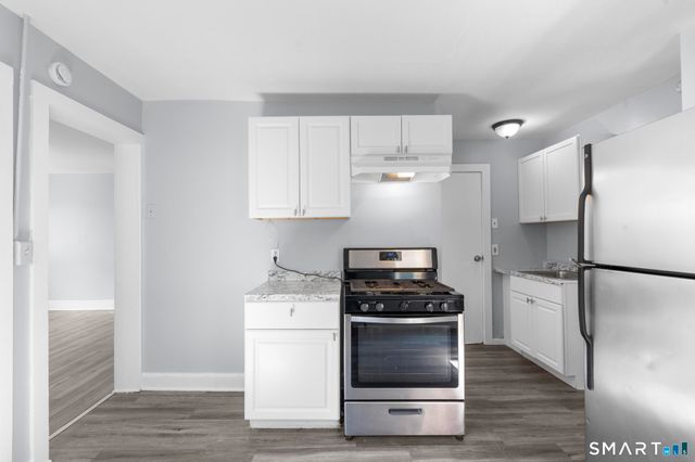 165 Starr Street 2nd Floor, New Haven, CT 06511