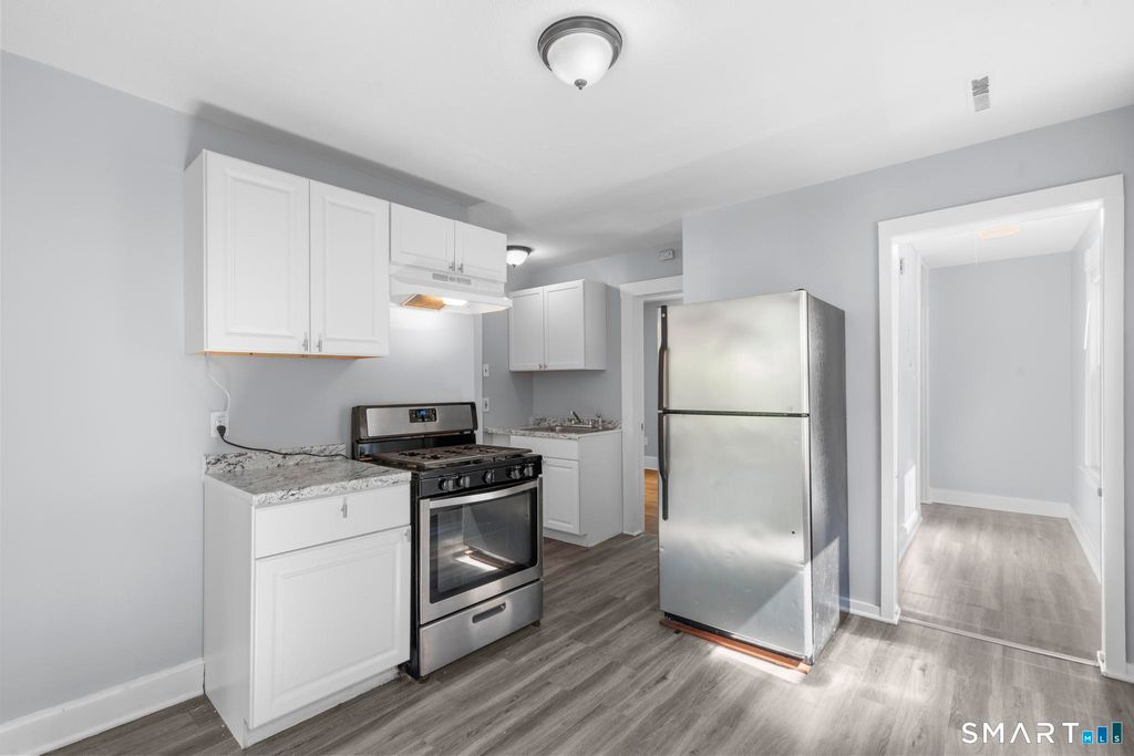 165 Starr Street 2nd Floor, New Haven, CT 06511