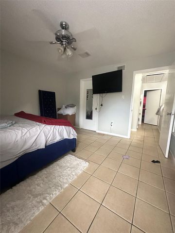 11000 Kinghurst Drive 168, Houston, TX 77099