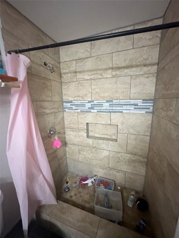 11000 Kinghurst Drive 168, Houston, TX 77099