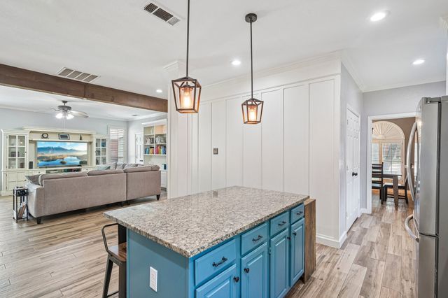 828 Lakeview Court, Coppell, TX 75019