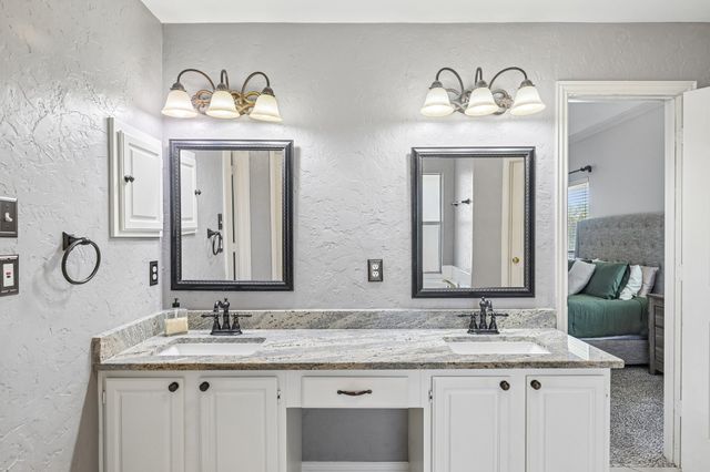 828 Lakeview Court, Coppell, TX 75019