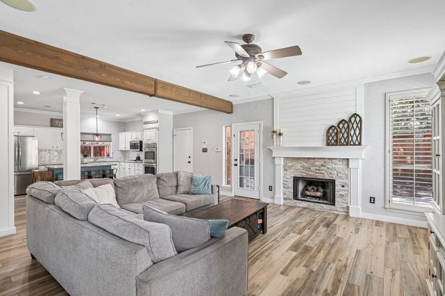 828 Lakeview Court, Coppell, TX 75019