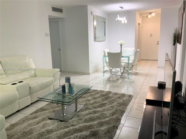 1130 11th Street 3E, Miami Beach, FL 33139