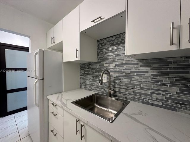 1130 11th Street 3E, Miami Beach, FL 33139