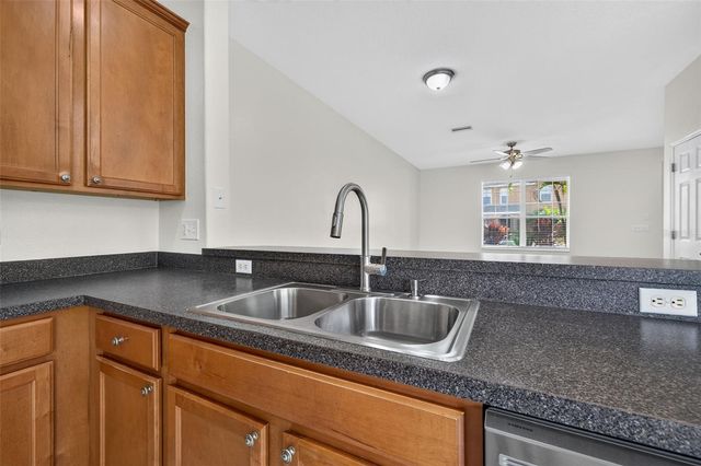 6585 MARLBERRY WAY, Largo, FL 33773